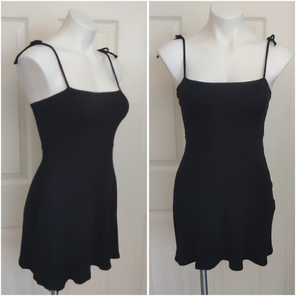 Forever 21 ribbed tie shoulder skater dress sz S